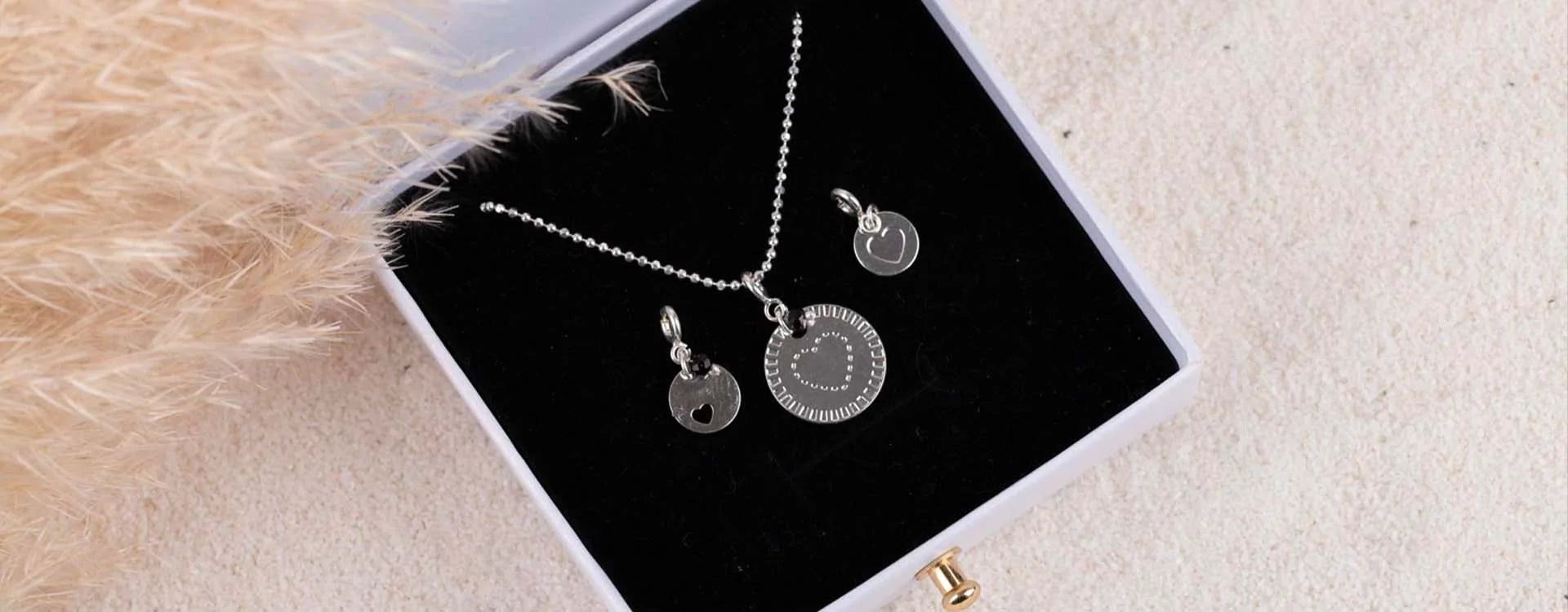 Les tendances de bijoux pour la fête des mères
