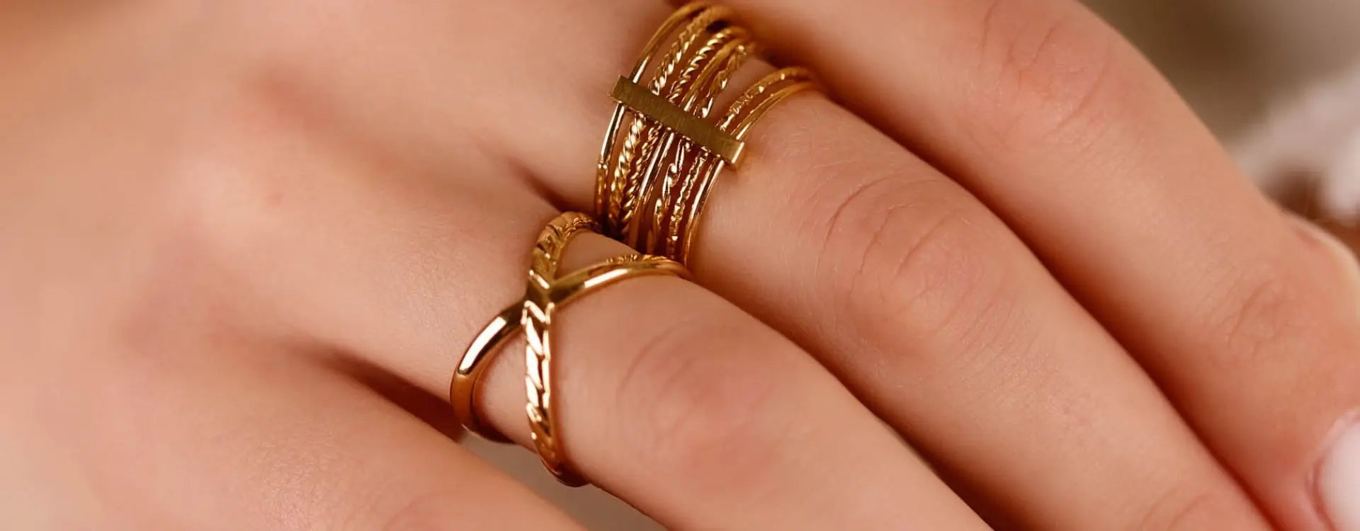 Bague femme en acier inoxydable : l’élégance durable au quotidien