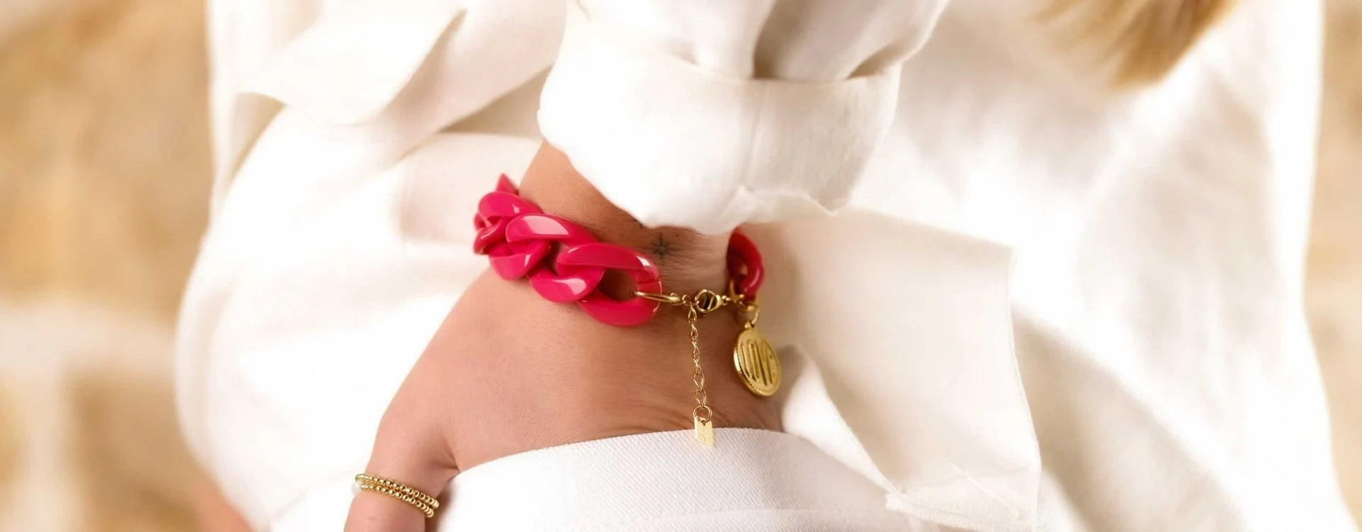 Les bracelets tendances de l’été 2025 – Mode, plage et style