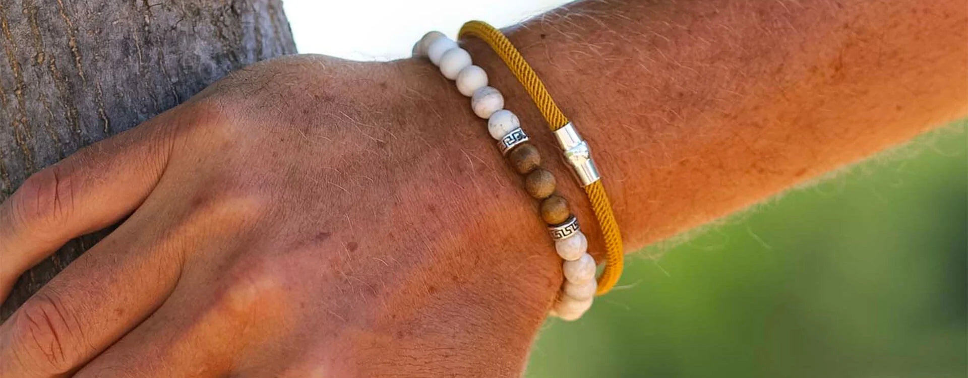 Bracelet homme perle: Comment les porter avec élégance et assurance au quotidien