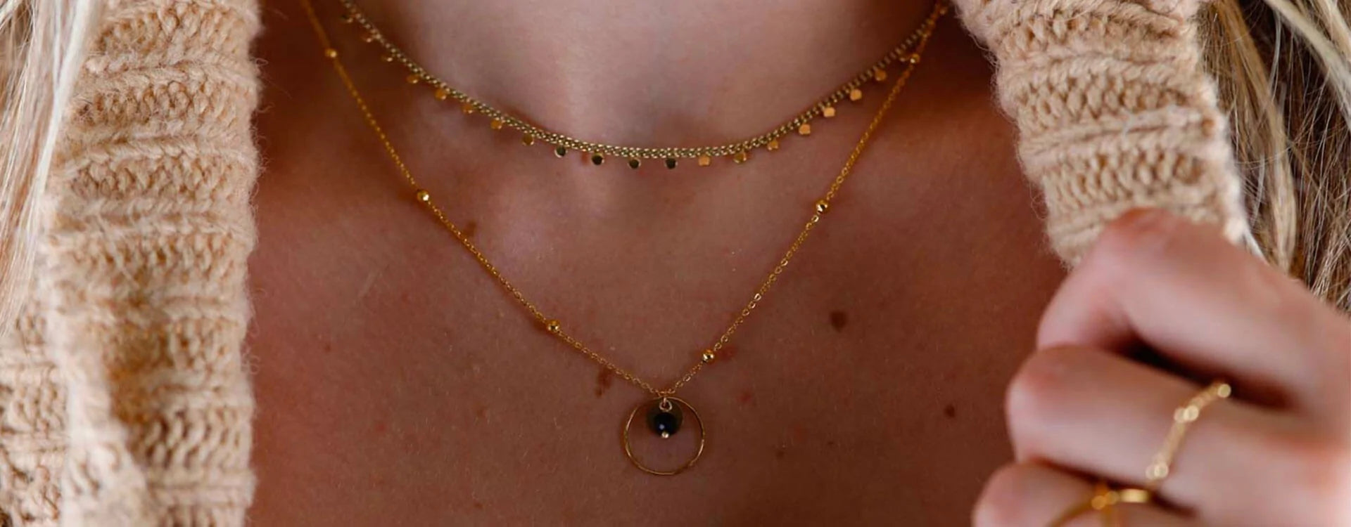 Colliers en plaqué or pour les occasions spéciales : Élégance et signification