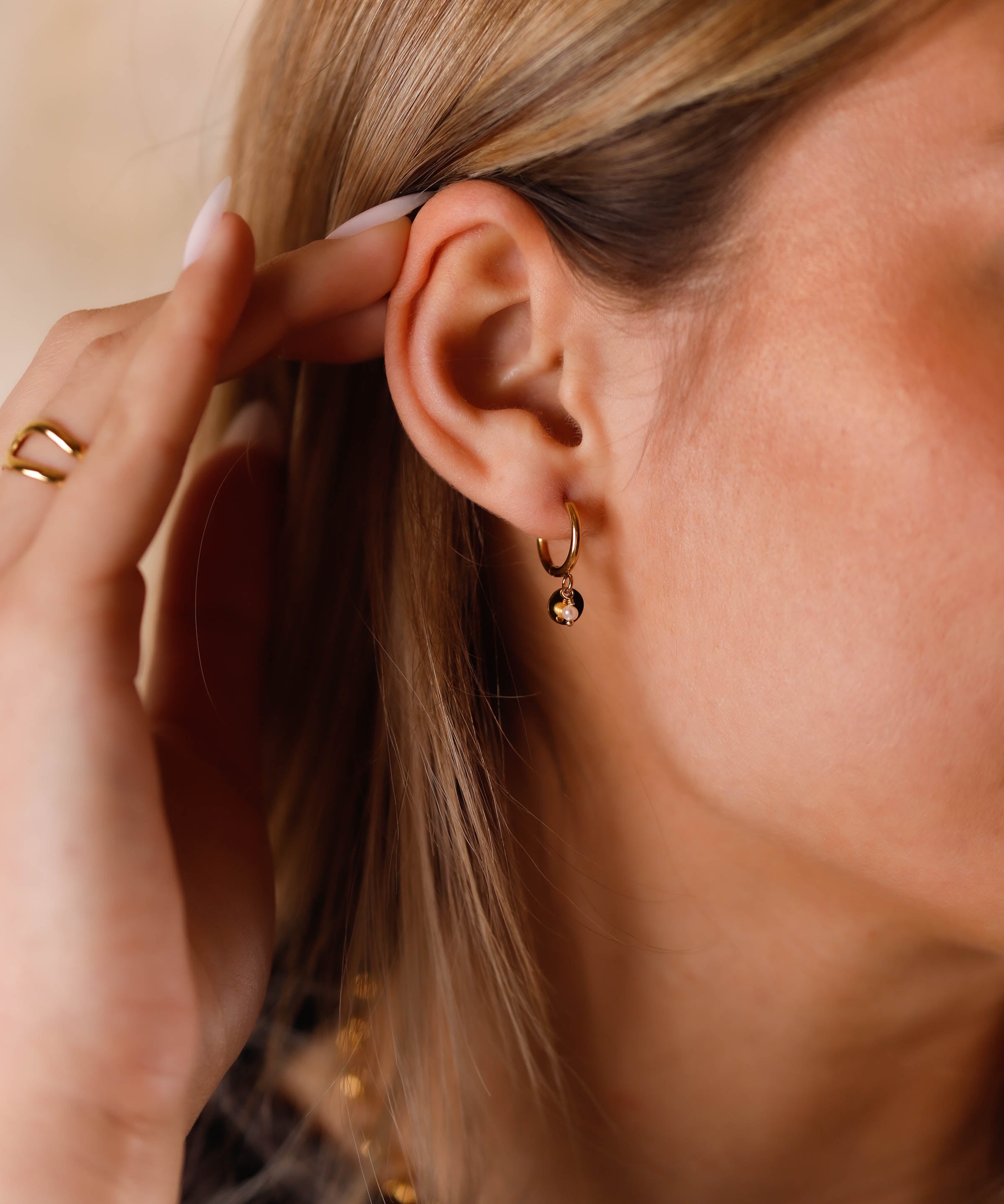 boucles d'oreilles créoles en acier inoxydable et perles pour femme 