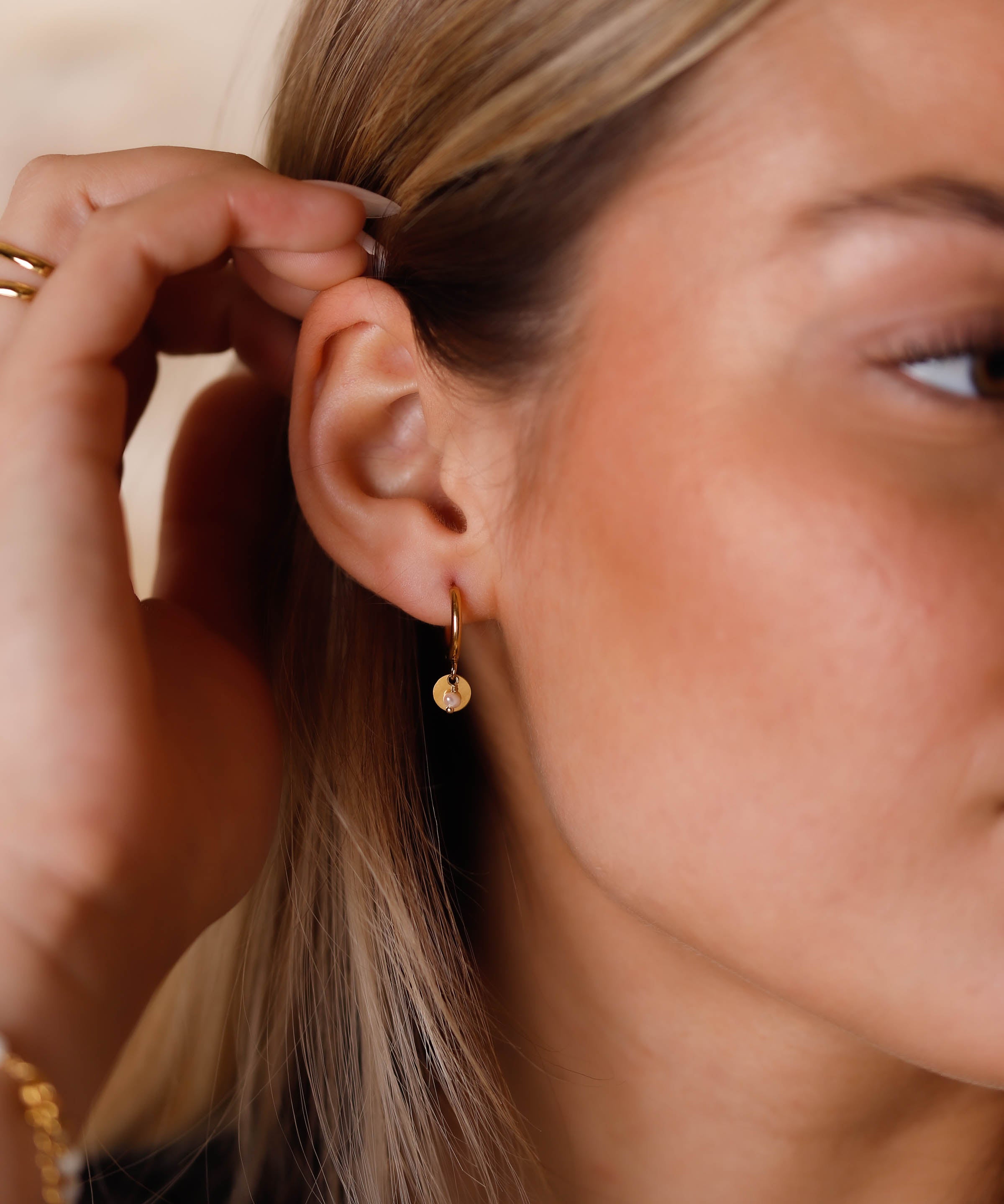 boucles d'oreilles créoles en acier inoxydable et perles pour femme 
