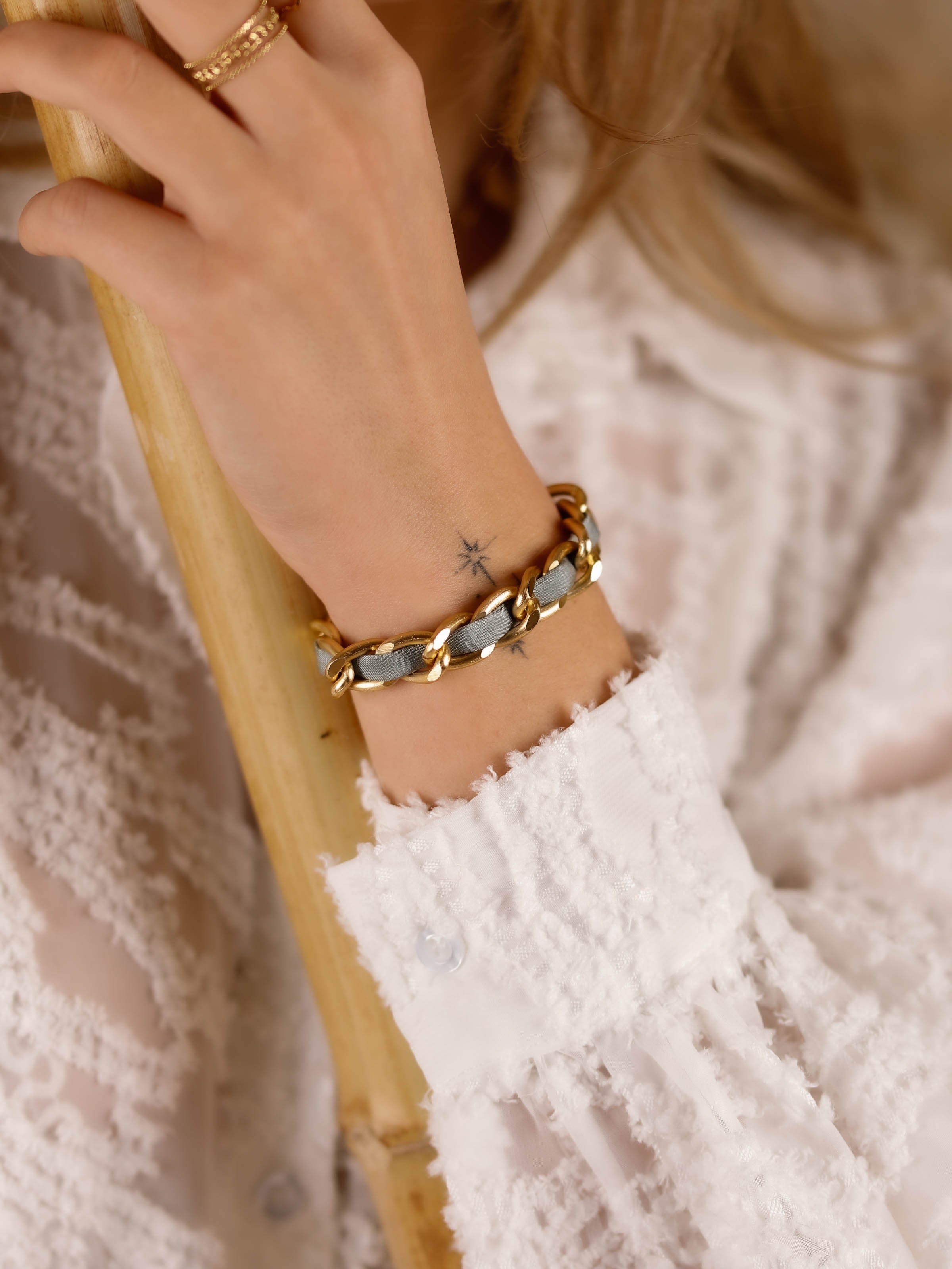 bracelet cordon en acier inoxydable pour femme 
