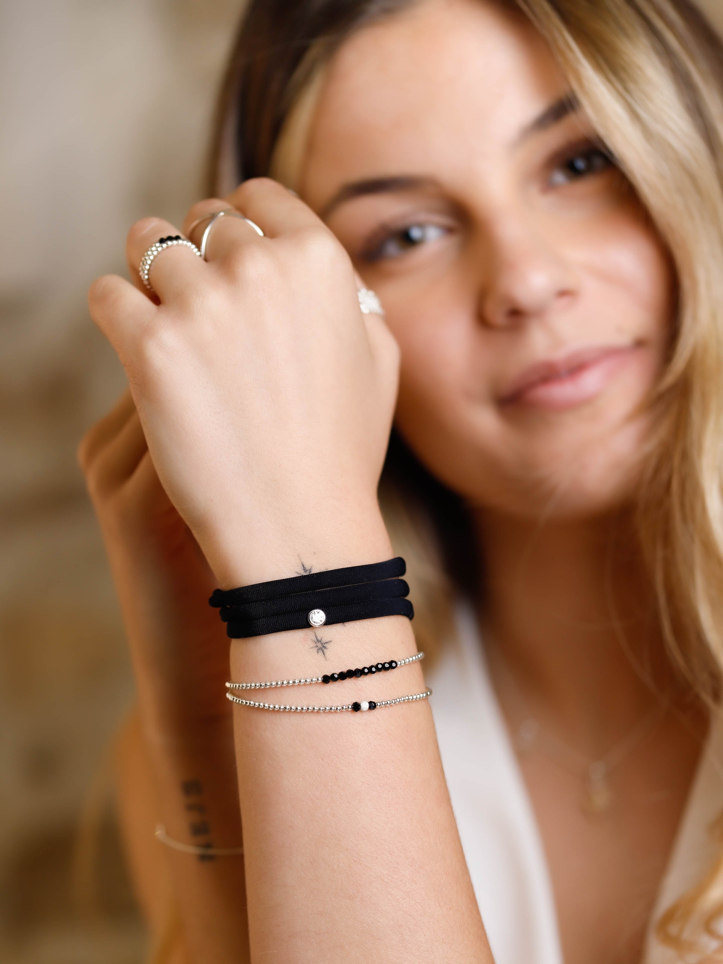 bracelet en cordon et zirconium pour femme 