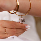 bracelet jonc en acier inoxydable avec breloque pour femme 