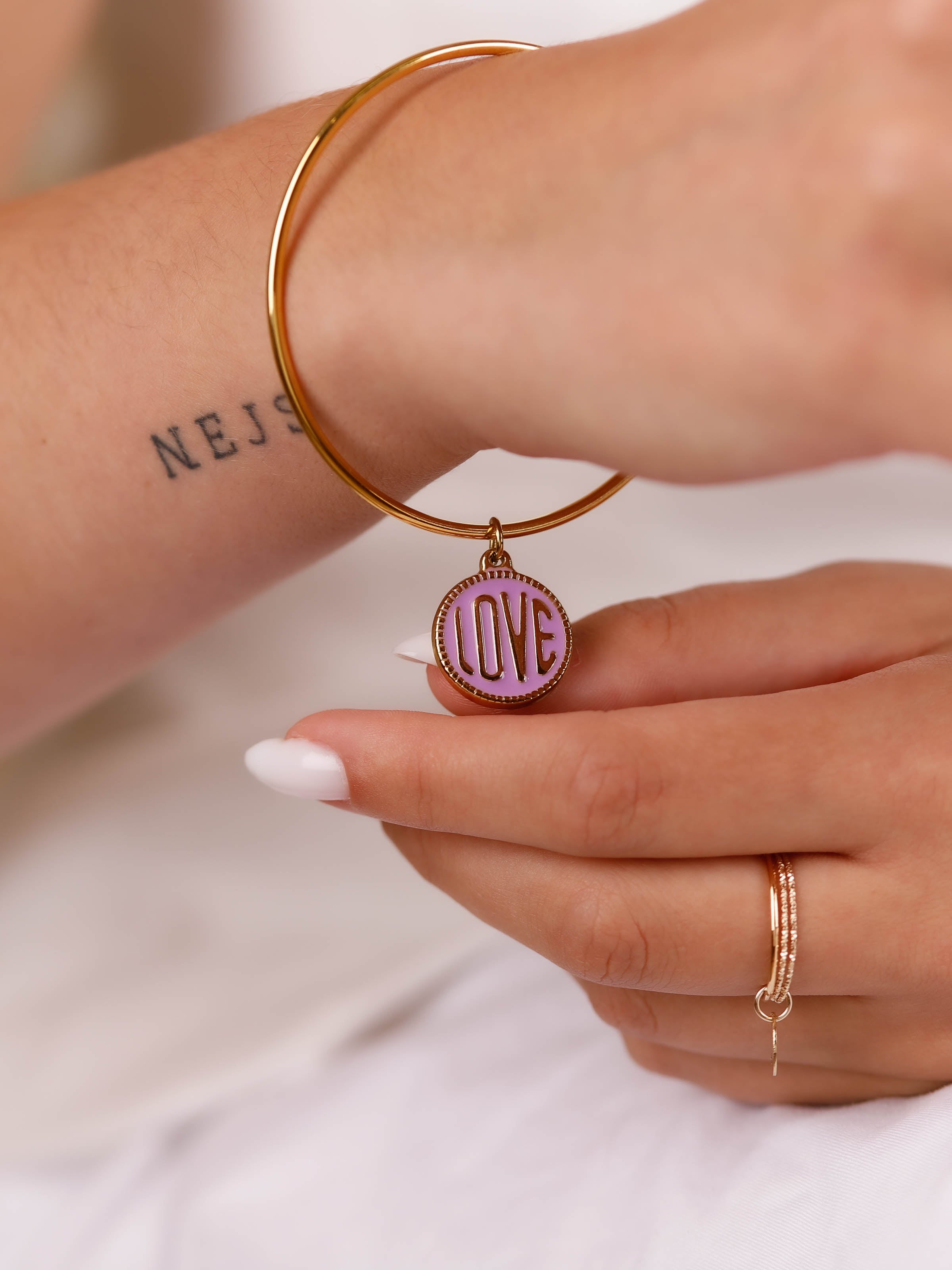 bracelet jonc en acier inoxydable avec breloque pour femme