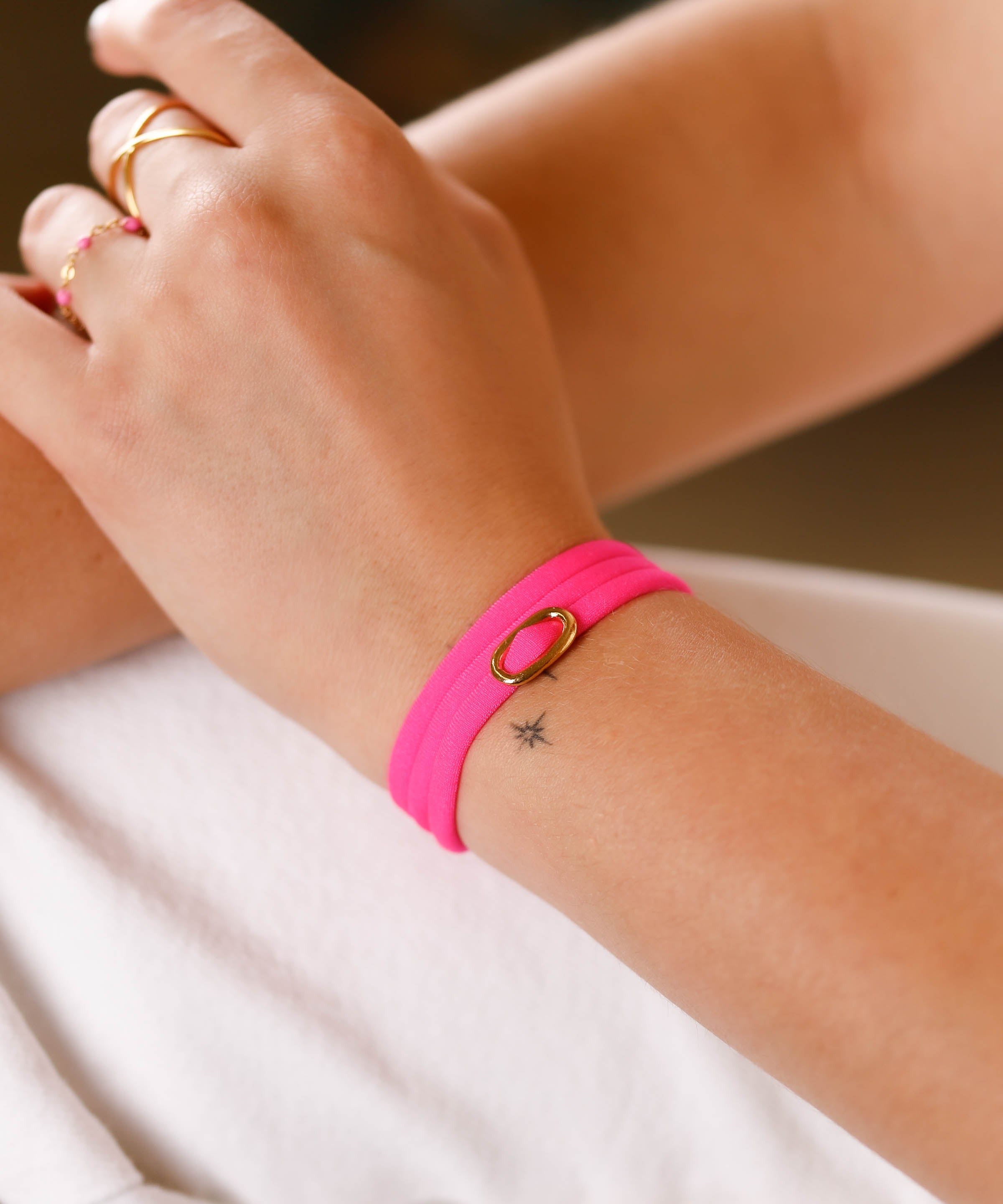 bracelet en cordon et maille en plaqué or pour femme 