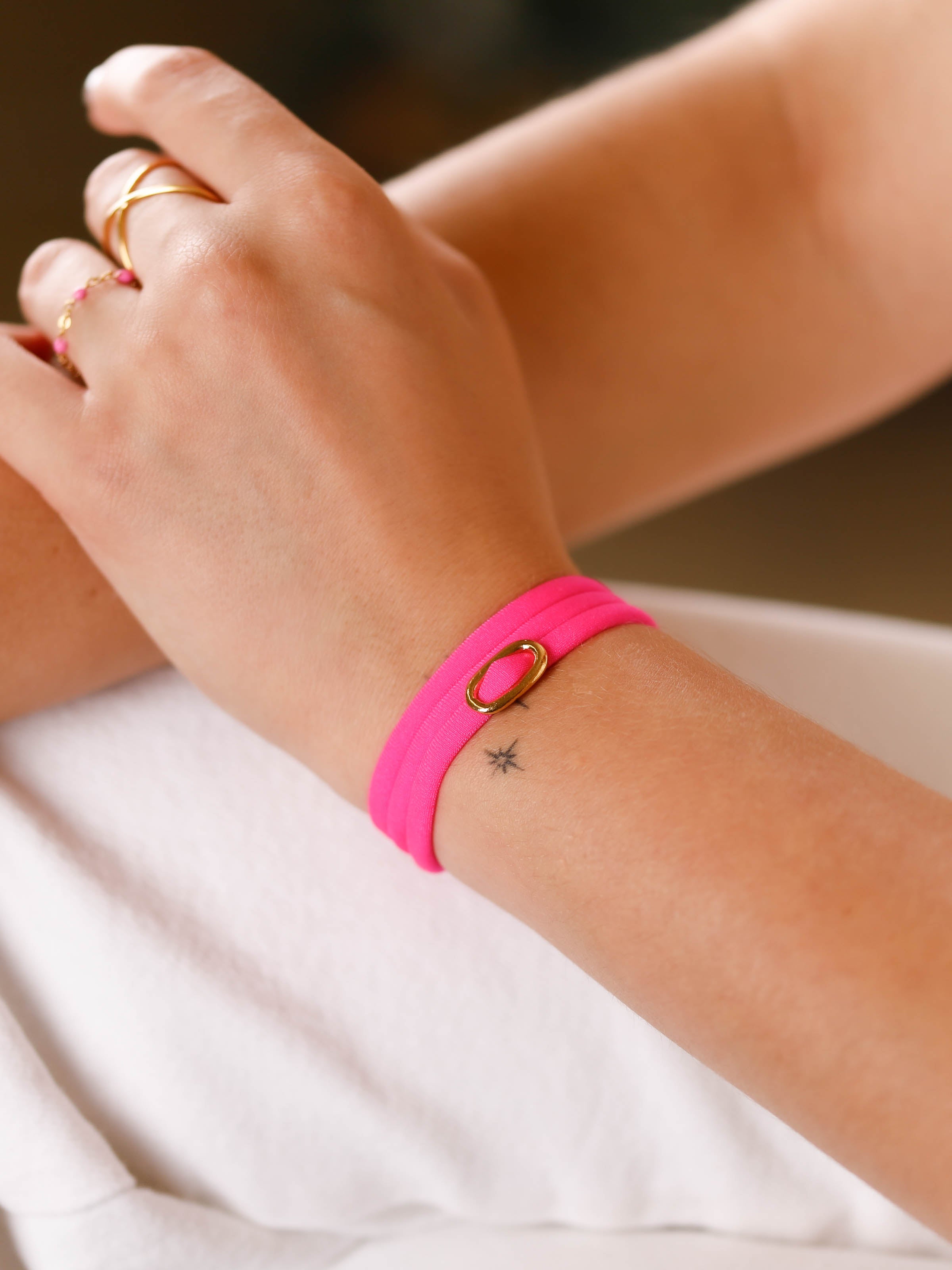 bracelet en cordon et maille en plaqué or pour femme 
