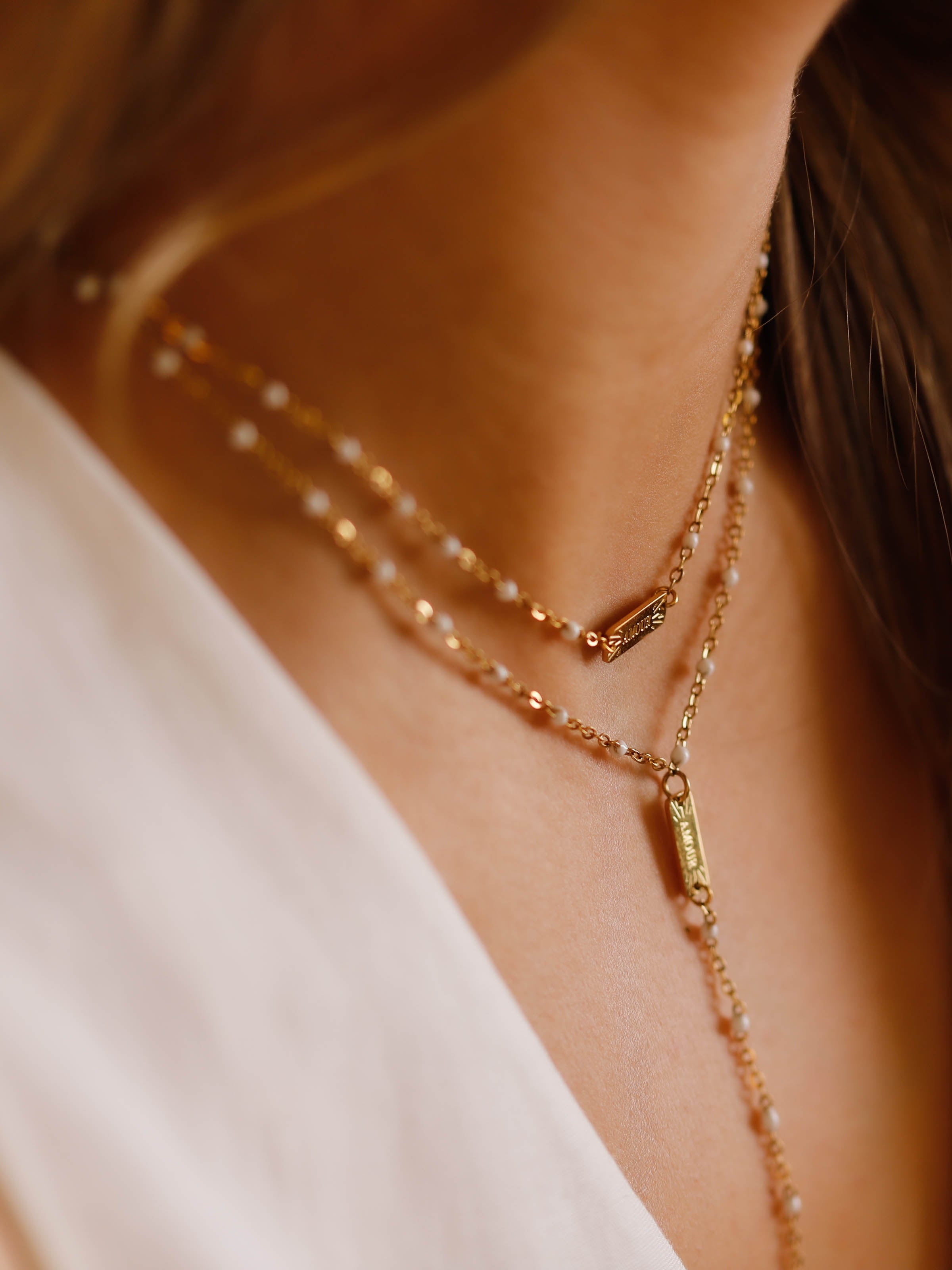 collier en acier inoxydable et résine pour femme 