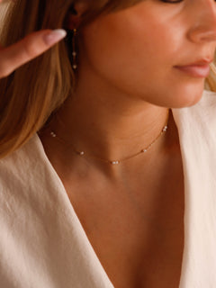 collier en acier inoxydable et nacre pour femme 