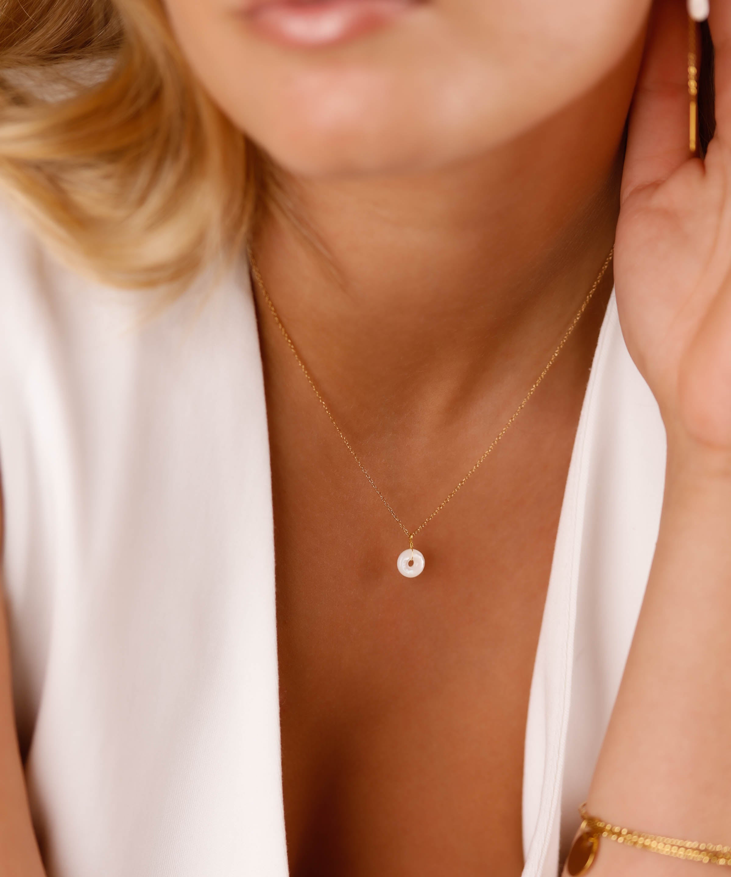 collier en acier inoxydable et nacre pour femme 