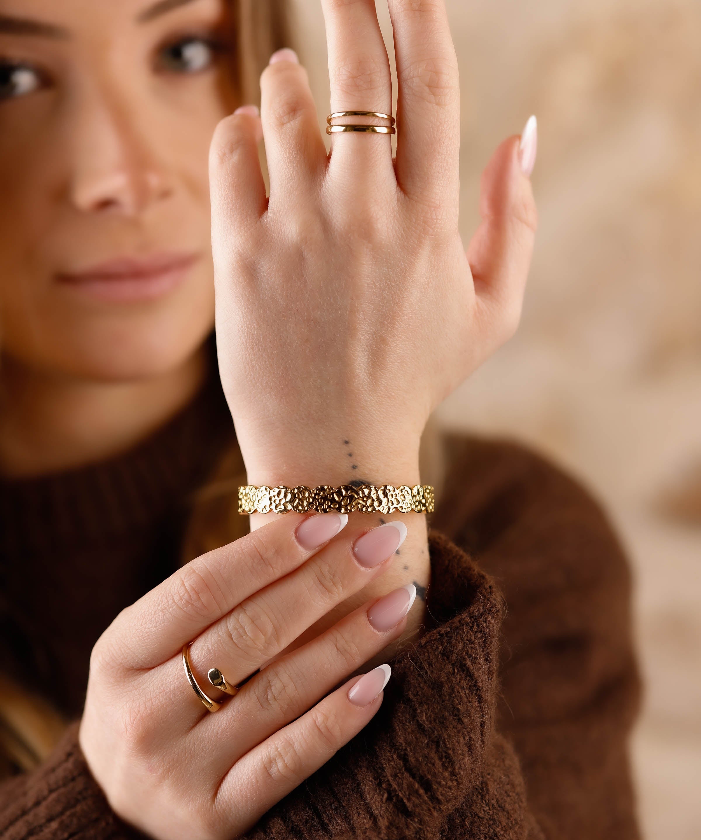 bracelet jonc martelé en acier inoxydable réglable pour femme 